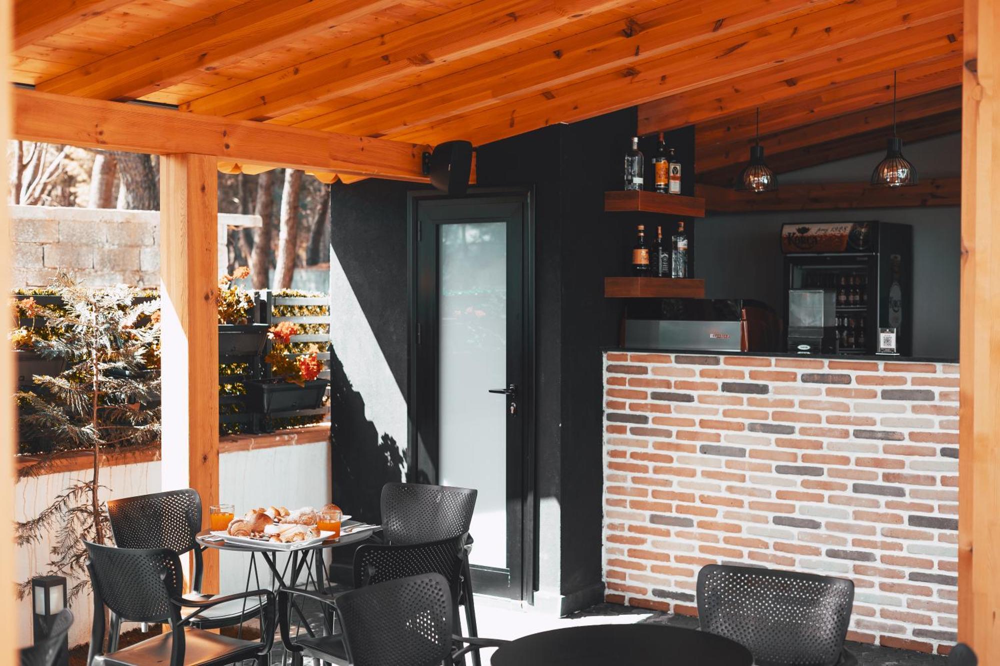 Hotel Beke Vlorë Εξωτερικό φωτογραφία
