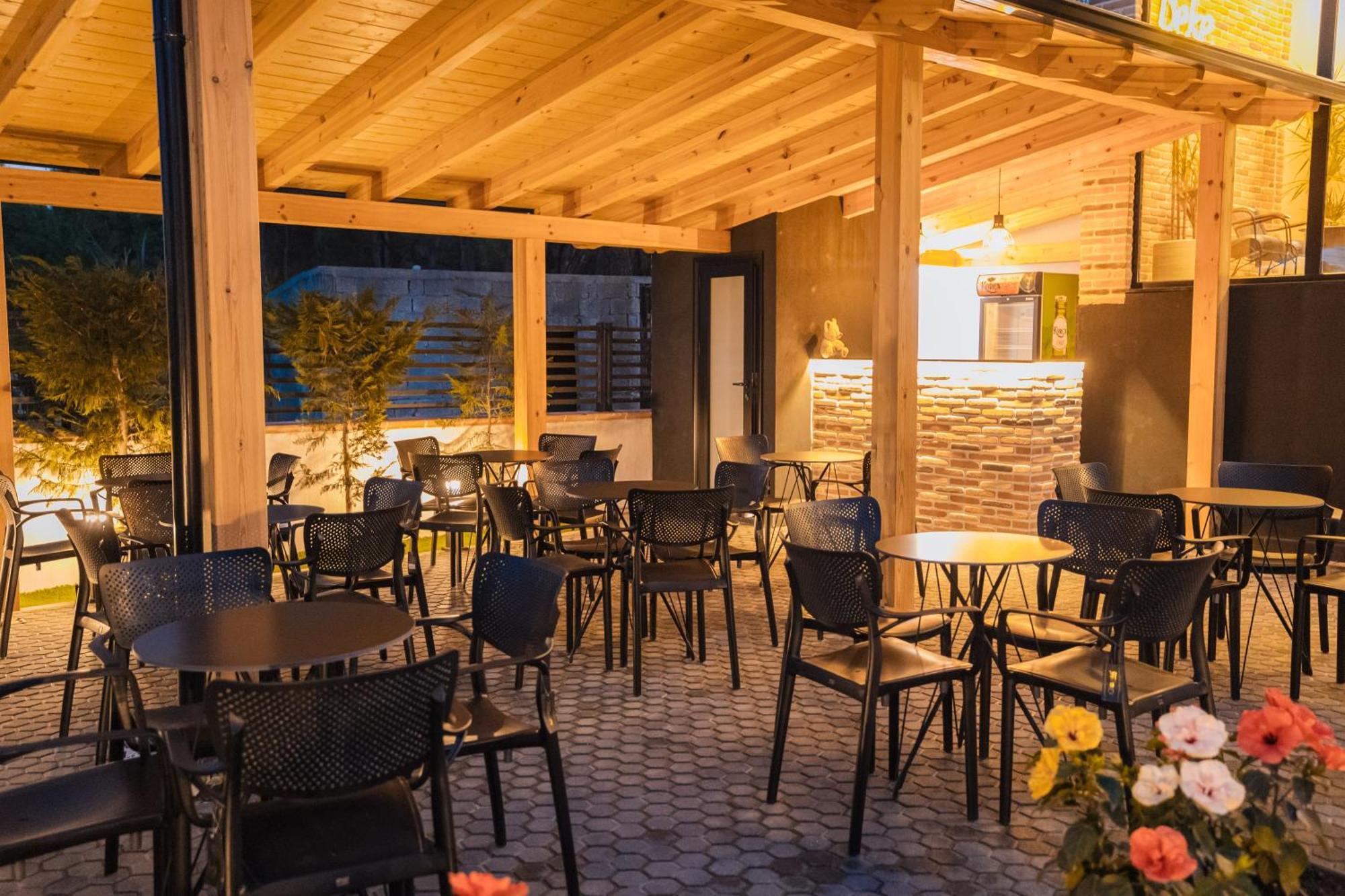 Hotel Beke Vlorë Εξωτερικό φωτογραφία