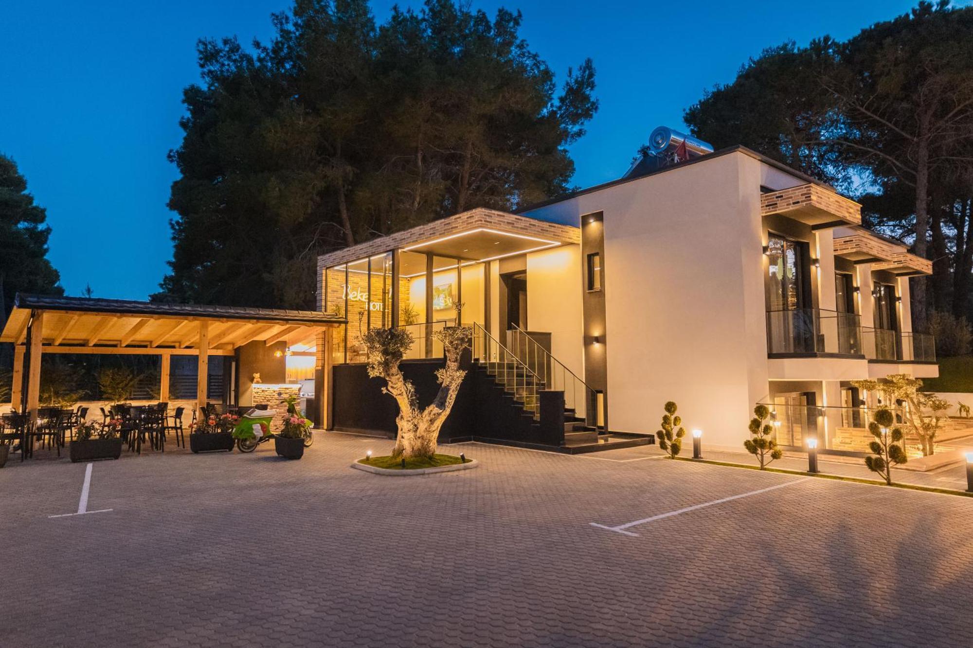 Hotel Beke Vlorë Εξωτερικό φωτογραφία